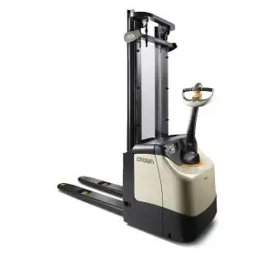 Selvk&oslash;rende stabler - Crown ES4000 - Stablere