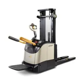 Selvk&oslash;rende stabler - Crown ET4000 - Stablere